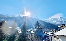 La Riviere Vue Mont Blanc